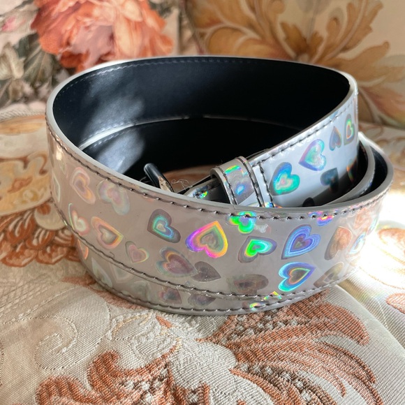 ~silver belt with rainbow iridescent hearts~ - Picture 2 of 2